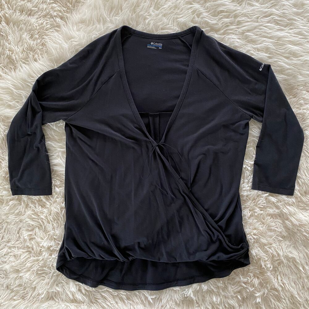 Columbia Surplice V-Neck Top with 3/4 Length Sleeves, size M